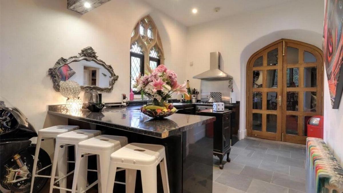 Score Chapel Villa Ilfracombe Ngoại thất bức ảnh